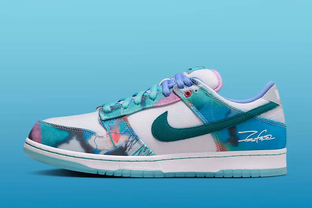 SB Dunk Low x Futura Laboratories - Image 5