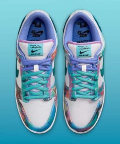 Alternative view of SB Dunk Low x Futura Laboratories