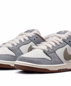 SB Dunk Low Yuto Horigome FQ1180-001