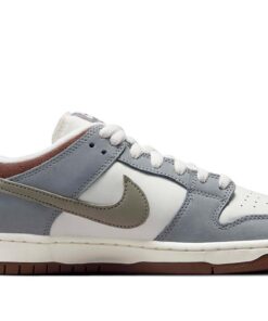 SB Dunk Low Yuto Horigome FQ1180-001