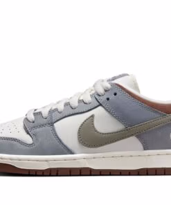 SB Dunk Low Yuto Horigome FQ1180-001