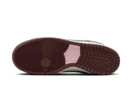 SB Dunk Low Yuto Horigome FQ1180-001