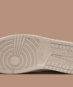 Jordan 1 Low SE Cozy Girl - W HV4268-120