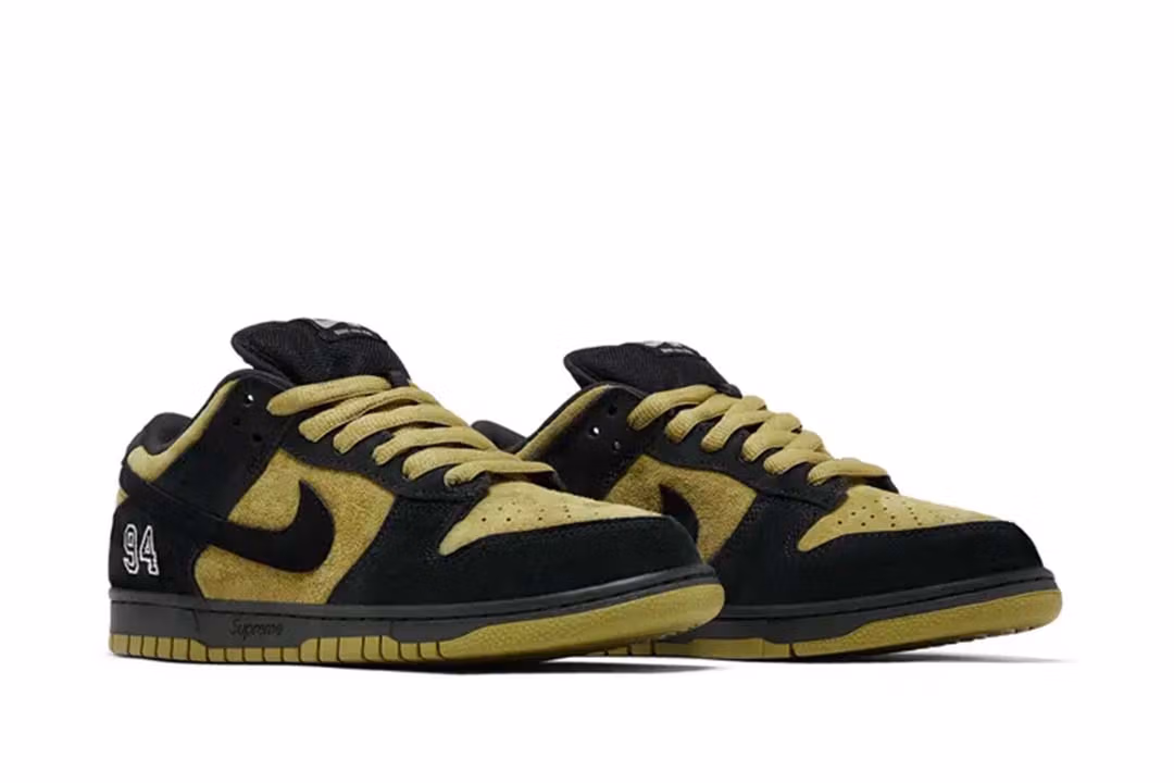 SB Dunk Low Supreme 94 Camper Green HQ8487-300