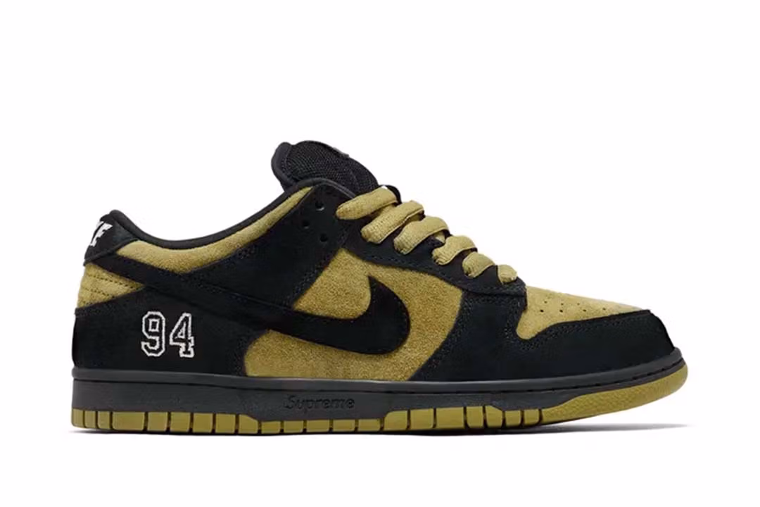 SB Dunk Low Supreme 94 Camper Green HQ8487-300