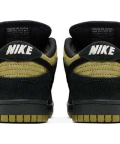 SB Dunk Low Supreme 94 Camper Green HQ8487-300