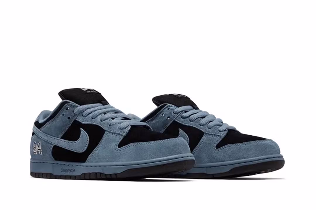 SB Dunk Low Supreme 94 Ocean Fog HQ8487-400