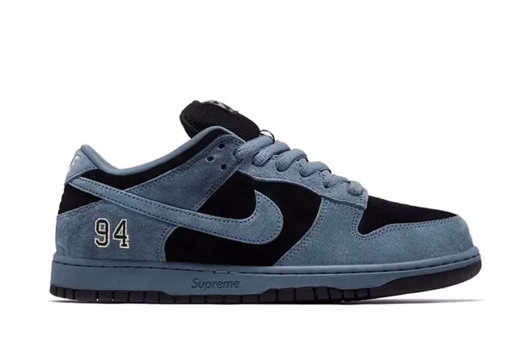 SB Dunk Low Supreme 94 Ocean Fog HQ8487-400