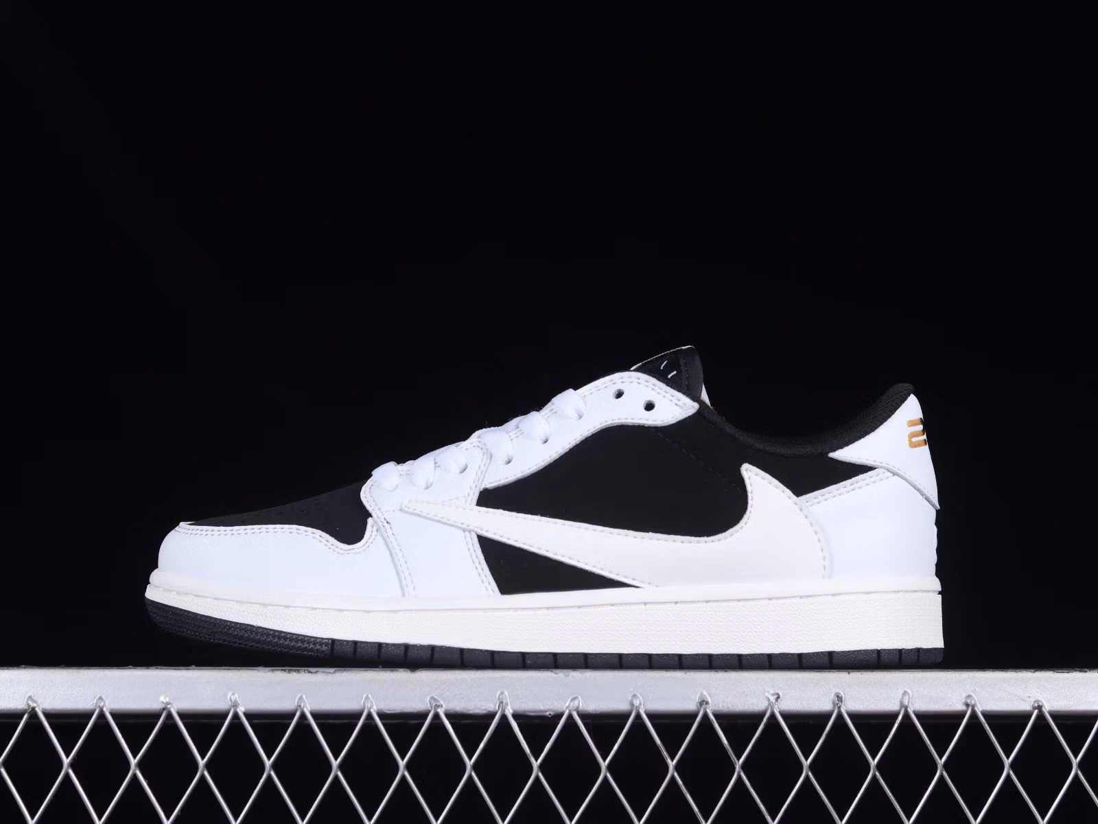 Jordan 1 Low Travis Scott Black And White - Image 3