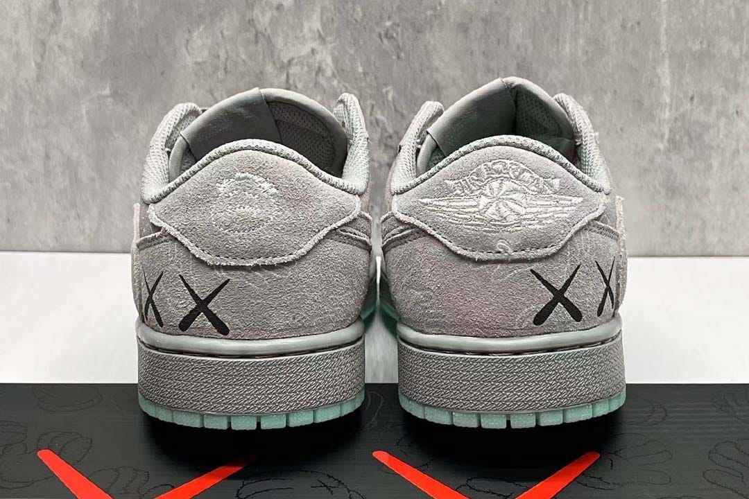 Jordan 1 Low Travis Scott x KAWS Grey D930155-002