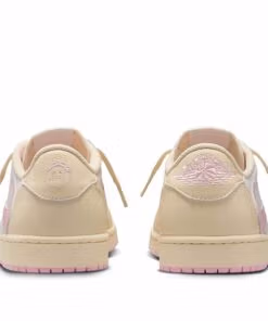 Jordan 1 Low x Travis Scott Muslin and Shy Pink IQ7604-100