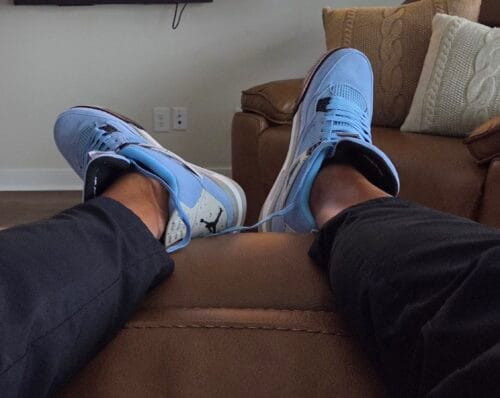 Click to view full screen Jordan 4 Retro University Blue 2021 photo review